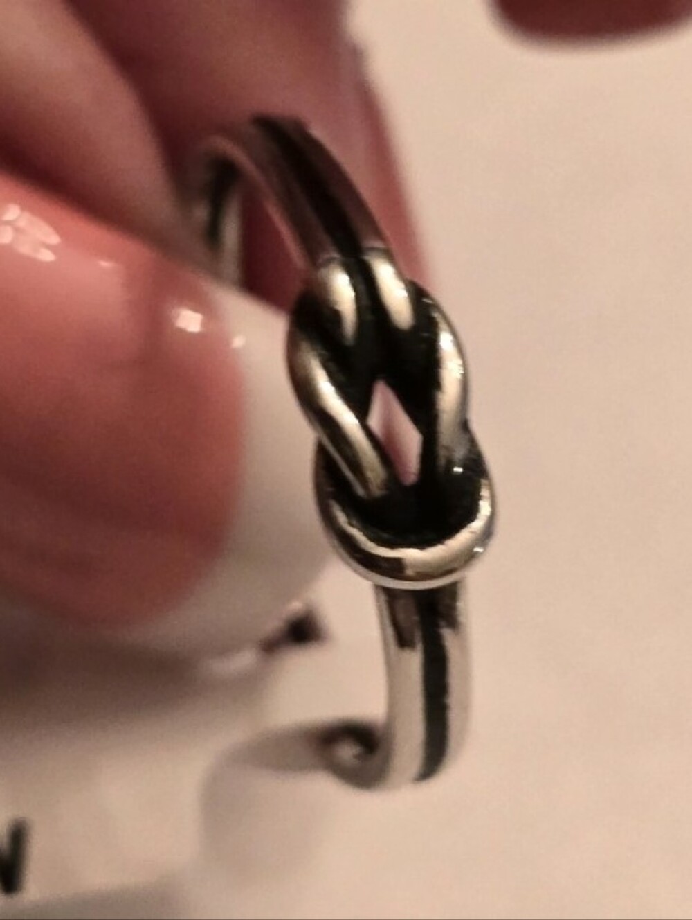 Stainless Steel Minimal Knot Ring Sizes 6 7  Silver Black  *